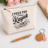 Coffret Cadeau J’peux pas j’ai Kayak – Trousse, stylo bambou et porte-clés