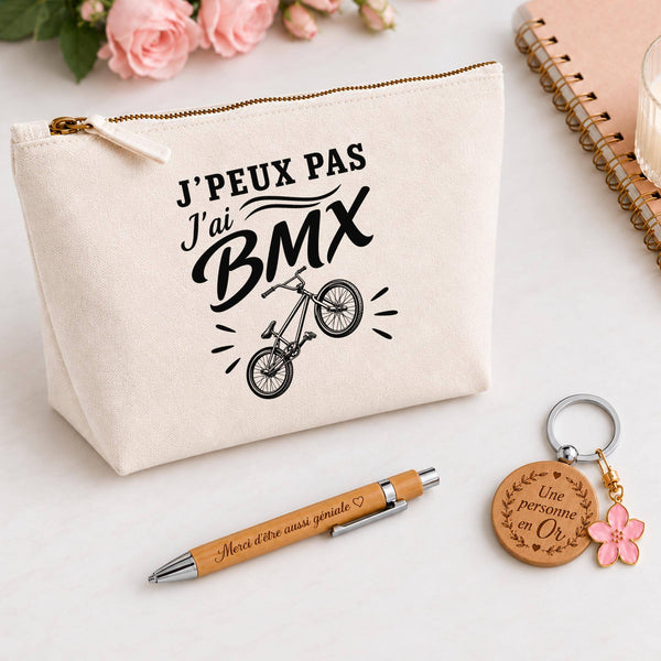 Coffret Cadeau J’peux pas j’ai BMX – Trousse, stylo bambou et porte-clés