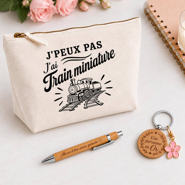 Coffret Cadeau J’peux pas j’ai Train miniature – modélisme ferroviaire (train) – Trousse, stylo bambou et porte-clés