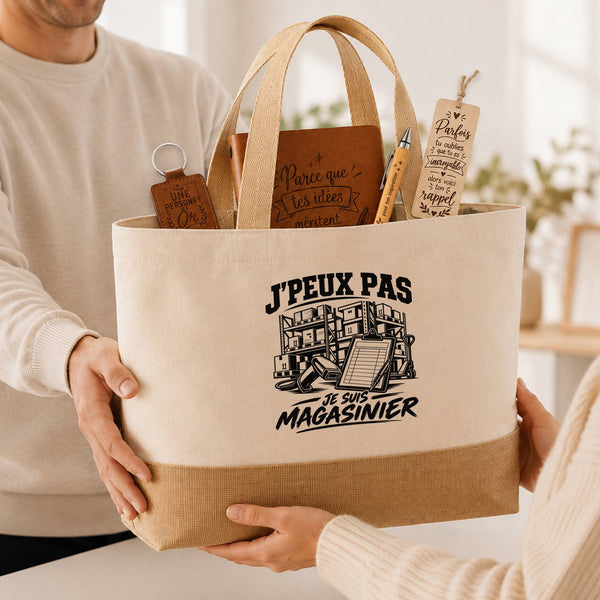 Coffret Cadeau J’peux pas je suis Magasinier – Sac jute, carnet, stylo, porte-clés et marque-page