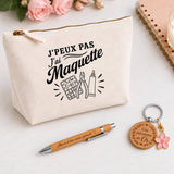 Coffret Cadeau J’peux pas j’ai Maquette – Trousse, stylo bambou et porte-clés