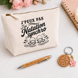 Coffret Cadeau J’peux pas j’ai Natation synchro – natation synchronisée – Trousse, stylo bambou et porte-clés