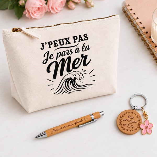 Coffret Cadeau J’peux pas je pars à la Mer – Trousse, stylo bambou et porte-clés