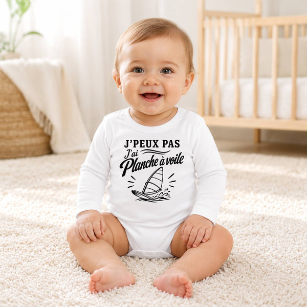 Body Bébé Manches Longues J’peux pas j’ai planche à voile J'peux pas minimaliste