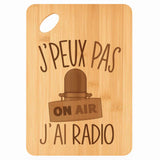 Planche bambou gravée personnalisée femme homme idée cadeau Fête des Mères Fête des Pères apéro papa maman prénom cuisine plateau fromage