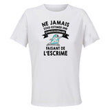 Maillot de Sport Femme Escrime Quinquagenaire - T-Shirt Respirant Polyester Manches Courtes - Cadeau Sportive Anniversaire Noël Fête des Mères