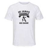Maillot de Sport Homme Danse Quarantenaire - T-Shirt Respirant Polyester Manches Courtes - Cadeau Sportif Anniversaire Noël Fête des Pères