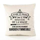 Housse de Coussin Premium Gardien d'immeuble Ministère Magie Homme - Coton Canvas Fairtrade Beige Idée Cadeau Décoration Canapé
