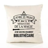 Housse de Coussin Premium bibliothécaire Ministère Magie Homme - Coton Canvas Fairtrade Beige Idée Cadeau Décoration Canapé