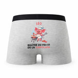Caleçon Leo Maître du Feu et de la Chipolata - Humour Boxer Gris Cadeau