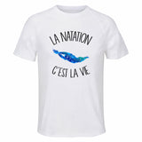 Maillot de Sport Homme Natation C'est La Vie - T-Shirt Respirant Polyester Manches Courtes - Cadeau Sportif Anniversaire Noël Fête des Pères