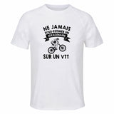 Maillot de Sport Homme VTT Sexagenaire - T-Shirt Respirant Polyester Manches Courtes - Cadeau Sportif Anniversaire Noël Fête des Pères