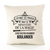 Housse de Coussin Premium Boulanger Ministère Magie Homme - Coton Canvas Fairtrade Beige Idée Cadeau Décoration Canapé