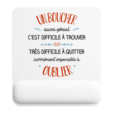 Tapis de souris ergonomique avec repose-poignet, accessoire bureau pour femme et homme, fête des pères, cadeau pas cher, idée cadeau fête des mères, secret santa, départ à la retraite, télétravail et gaming