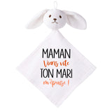 Doudou Bébé Lapin Humour Maman Mari Gaze de Coton Cadeau Baby Shower