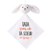 Doudou Bébé Lapin Humour Tata Soeur Gaze de Coton Cadeau Baby Shower
