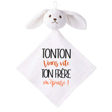 Doudou Bébé Lapin Humour Tonton Frere Gaze de Coton Cadeau Baby Shower
