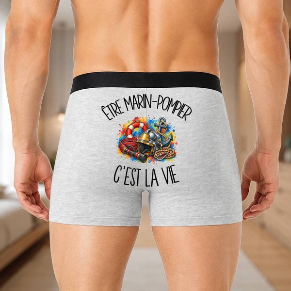 Boxer Homme Être marin-pompier c'est la vie – Impression au dos