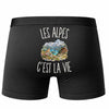 Boxer Homme Les Alpes c’est la vie – Impression au dos – Noir