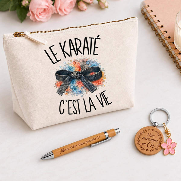 Coffret Cadeau Le karaté c'est la vie – Trousse, stylo bambou et porte-clés
