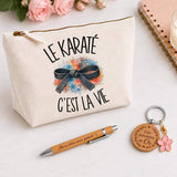 Coffret Cadeau Le karaté c'est la vie – Trousse, stylo bambou et porte-clés