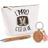 Coffret Cadeau L'impro c'est la vie – Trousse, stylo bambou et porte-clés