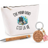 Coffret Cadeau Être manip radio c'est la vie – Trousse, stylo bambou et porte-clés