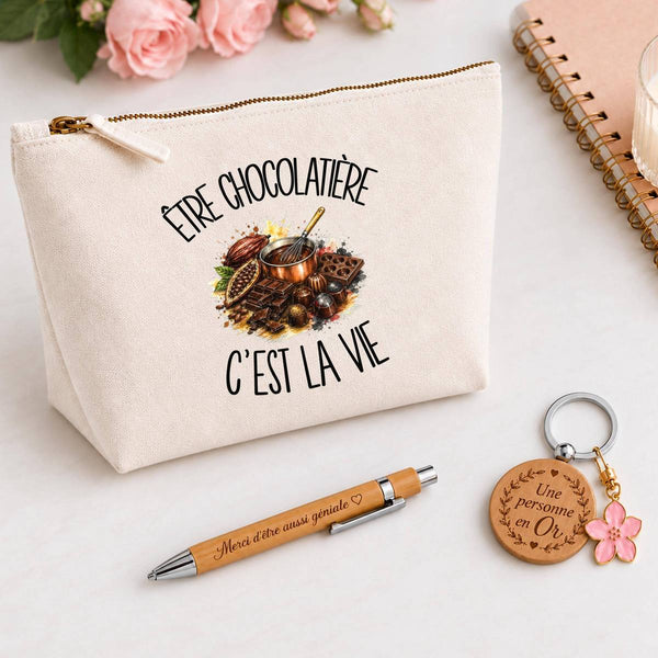 Coffret Cadeau Être chocolatière c'est la vie – Trousse, stylo bambou et porte-clés