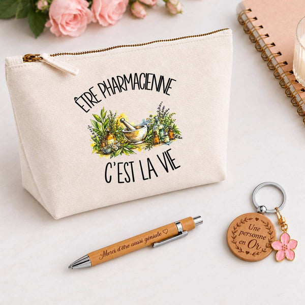 Coffret Cadeau Être pharmacienne c'est la vie – Trousse, stylo bambou et porte-clés