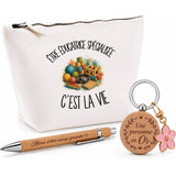 Coffret Cadeau Être éducatrice spécialisée c'est la vie – Trousse, stylo bambou et porte-clés