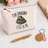 Coffret Cadeau Être banquier c'est la vie – Trousse, stylo bambou et porte-clés