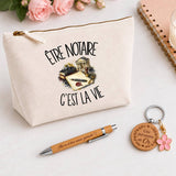 Coffret Cadeau Être notaire c'est la vie – Trousse, stylo bambou et porte-clés