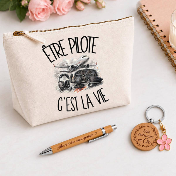 Coffret Cadeau Être pilote c'est la vie – Trousse, stylo bambou et porte-clés