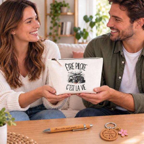Coffret Cadeau Être pilote c'est la vie – Trousse, stylo bambou et porte-clés