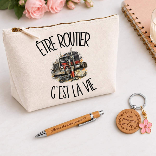 Coffret Cadeau Être routier c'est la vie – Trousse, stylo bambou et porte-clés