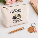 Coffret Cadeau Être serveur c'est la vie – Trousse, stylo bambou et porte-clés