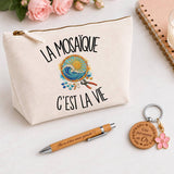 Coffret Cadeau La mosaïque c'est la vie – Trousse, stylo bambou et porte-clés