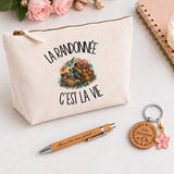 Coffret Cadeau La randonnée c'est la vie – Trousse, stylo bambou et porte-clés