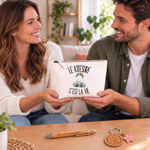 Coffret Cadeau Le kitesurf c'est la vie – Trousse, stylo bambou et porte-clés