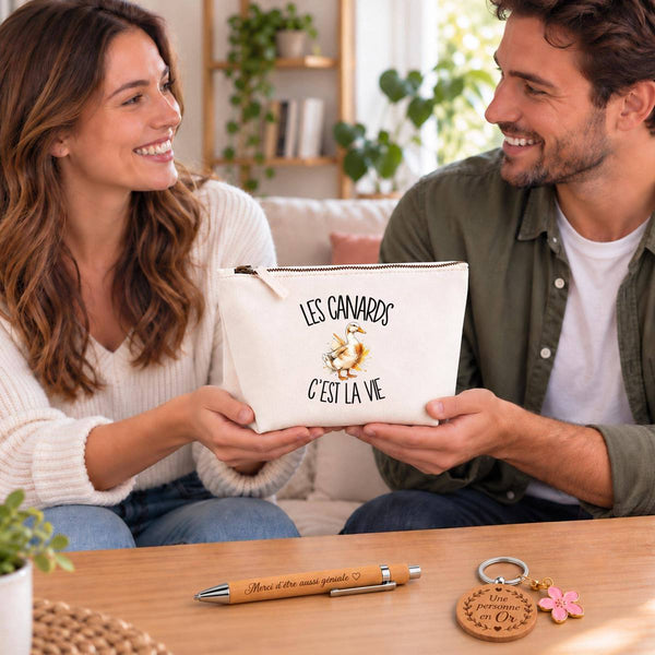 Coffret Cadeau Les canards c'est la vie – Trousse, stylo bambou et porte-clés