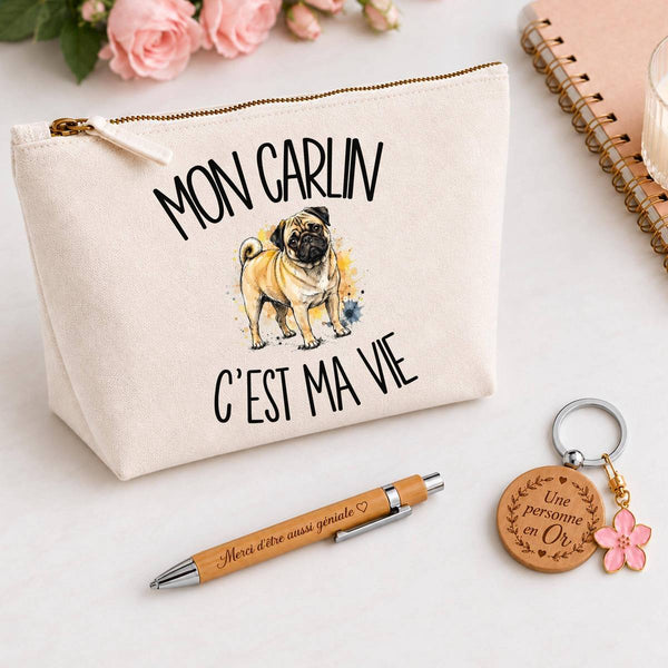Coffret Cadeau Mon Carlin c'est ma vie – Trousse, stylo bambou et porte-clés