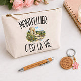 Coffret Cadeau Montpellier c’est la vie – Trousse, stylo bambou et porte-clés