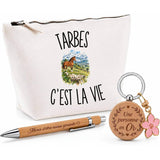 Coffret Cadeau Tarbes c’est la vie – Trousse, stylo bambou et porte-clés