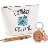 Coffret Cadeau L’Aquabike c’est la vie – Trousse, stylo bambou et porte-clés