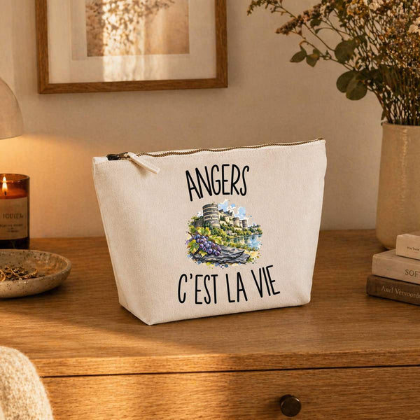 Trousse Beige Angers c’est la vie