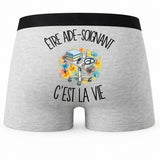 Boxer Homme Être aide-soignant c'est la vie – Impression au dos
