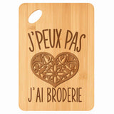 Planche bambou gravée personnalisée femme homme idée cadeau Fête des Mères Fête des Pères apéro papa maman prénom cuisine plateau fromage