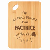 Planche bambou gravée personnalisée femme idée cadeau Fête des Mères apéro 30×20 prénom cuisine plateau fromage anniversaire noel maman mamie