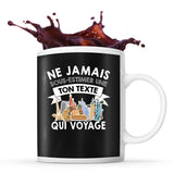 Mug personnalisable voyage Prénom Femme Métier Age pour Voyageuse Backpacker - Planetee