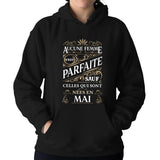 Sweat à Capuche Anniversaire Femme née en Mai - Planetee